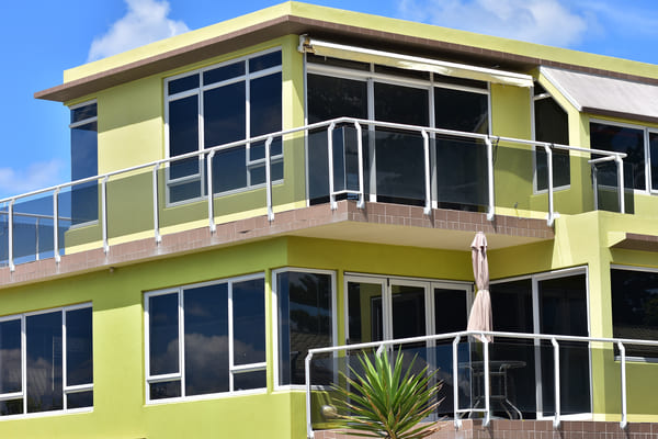 Teinte de vitre maison Guadeloupe
